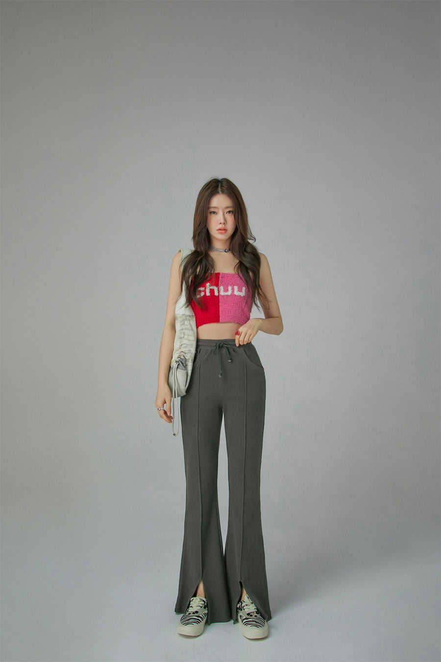 CHUU Bicolor Chuu Logo Tube Top