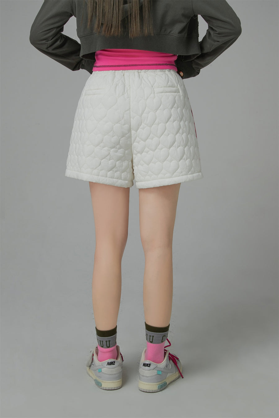 CHUU Trouble Maker String Quilted Shorts