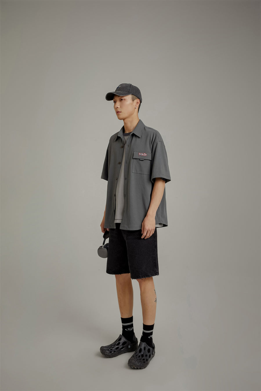 CHUU Embroidered Pocket Shirt