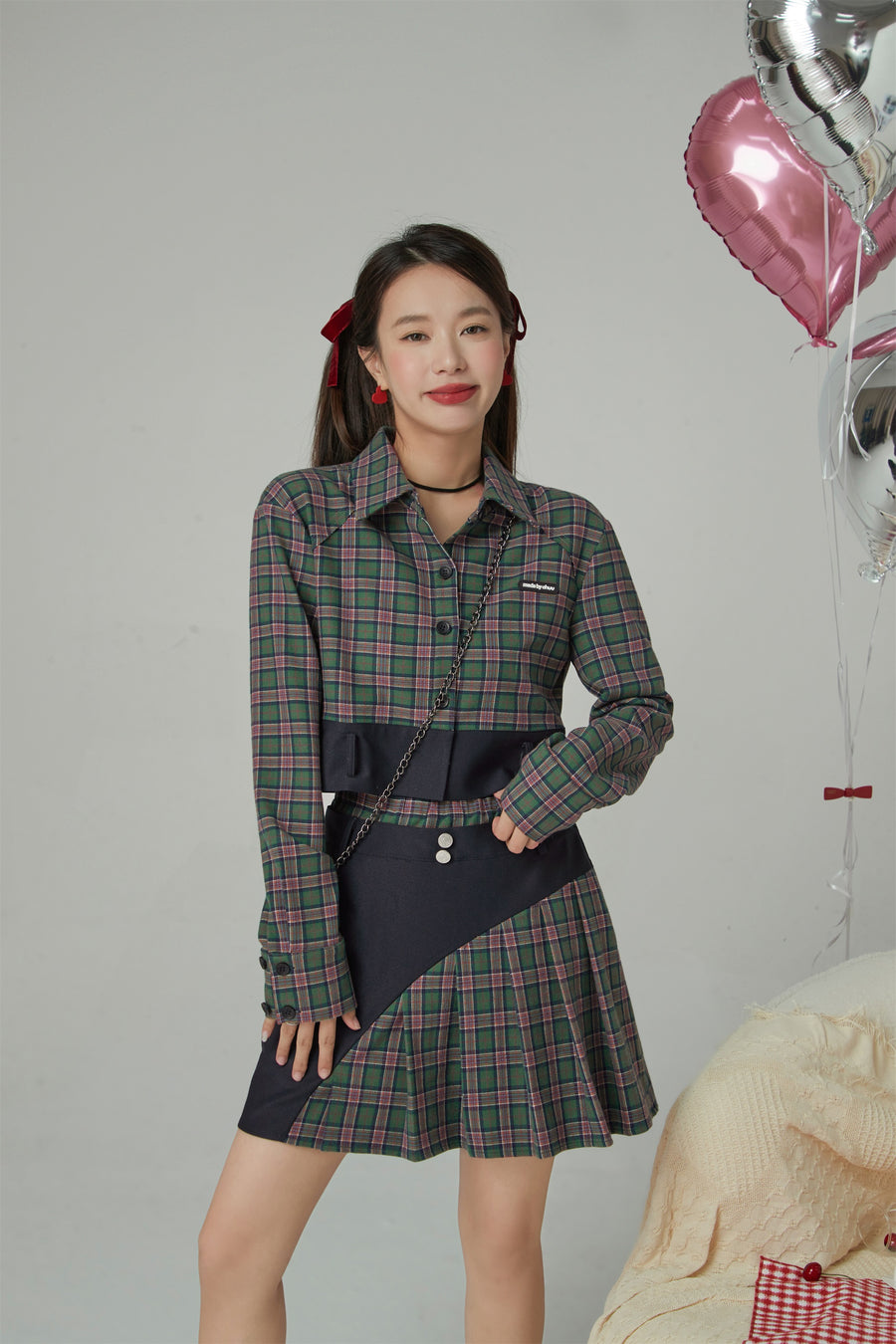 CHUU Prepared For This Moment Cropped Check Shirt