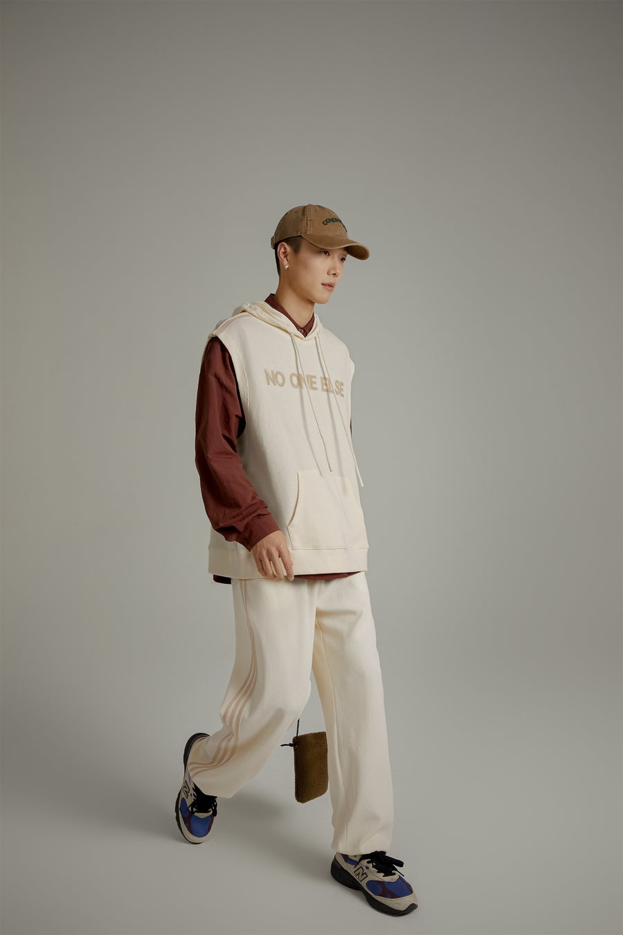 CHUU Casual Waffle Loose Fit Jogger Sweatpants