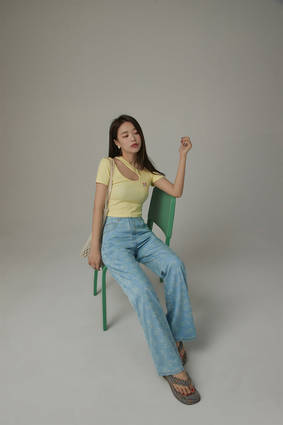 CHUU Words Wide Straight Denim Jeans