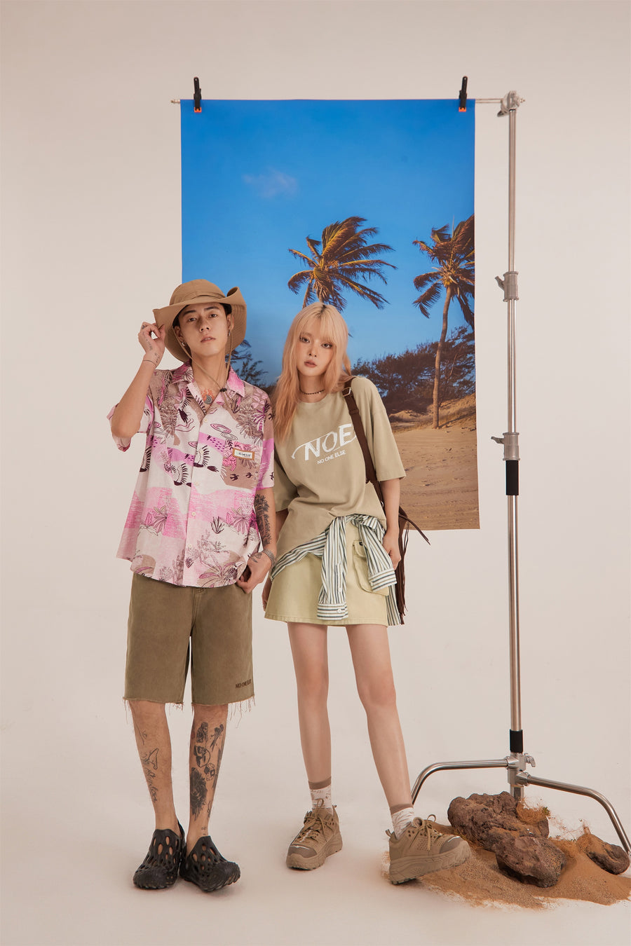 CHUU Holiday Hawaiian Print Shirt