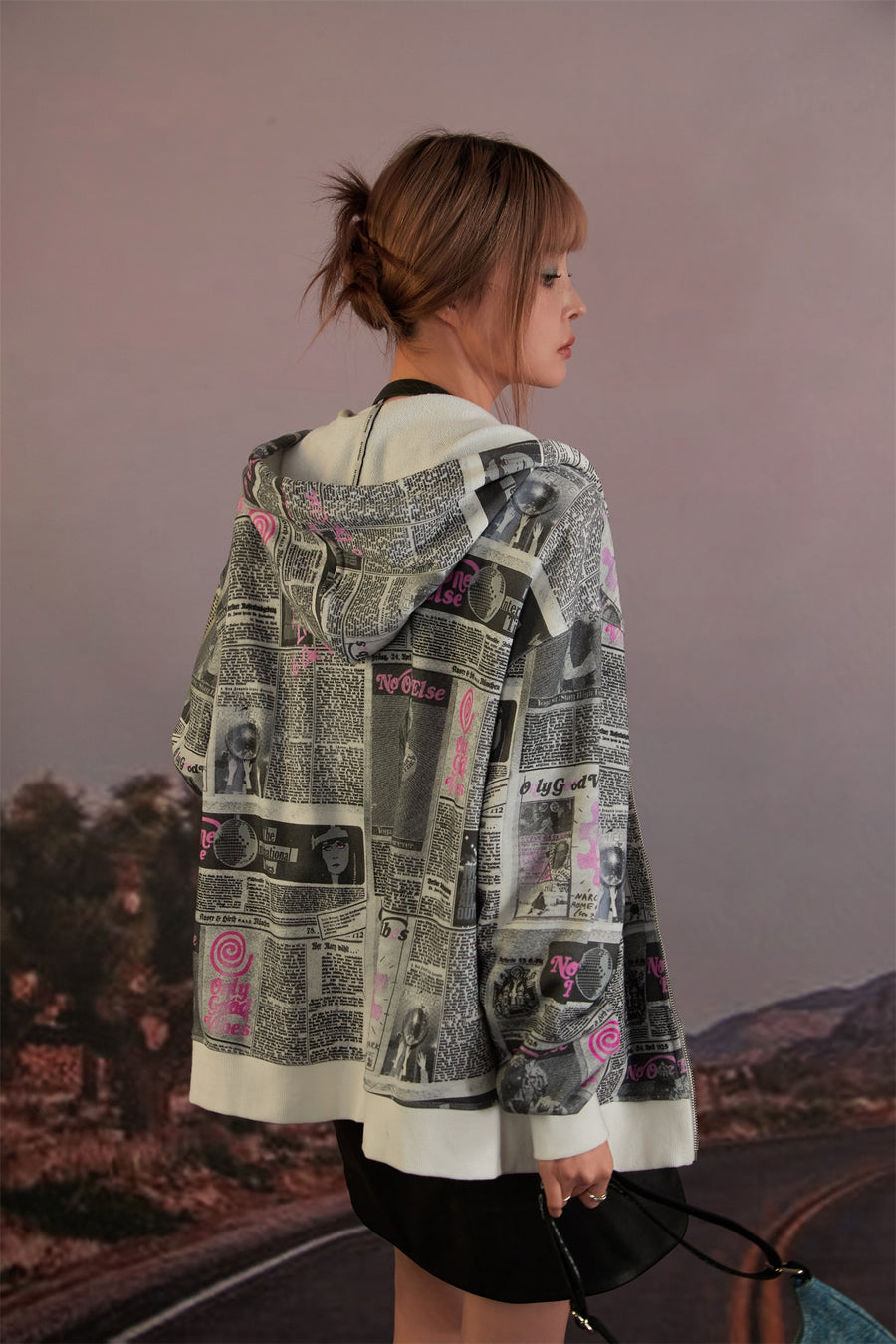 CHUU Vintage Newspaper Hoodie