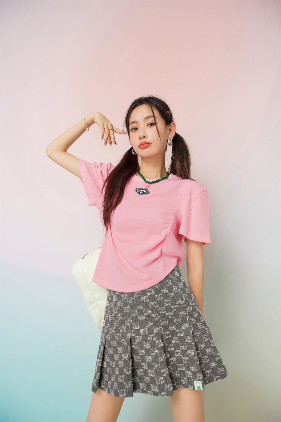 CHUU Gonna Be A Busy Time Checkered Skirt