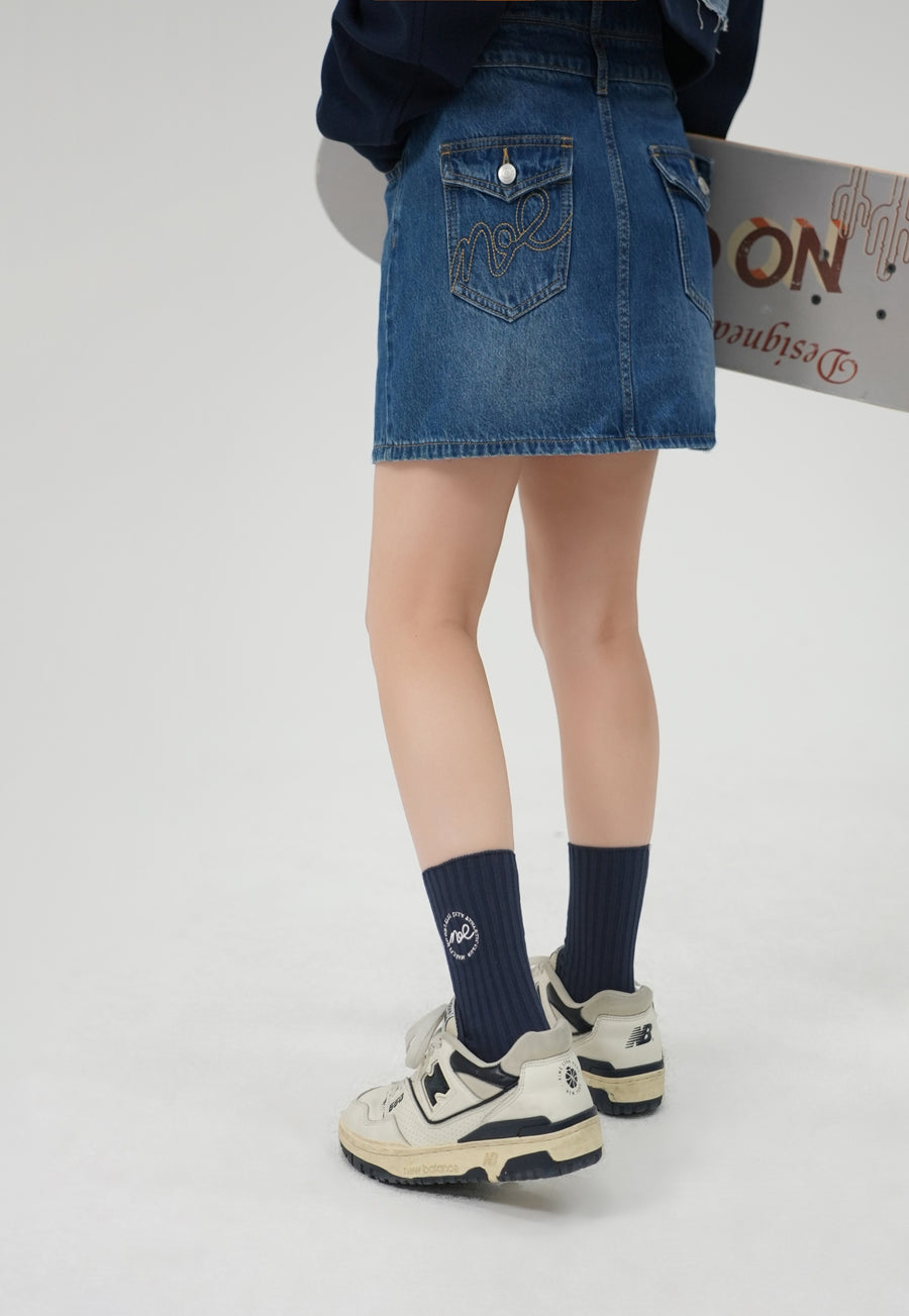 CHUU Noe Circle Logo Socks