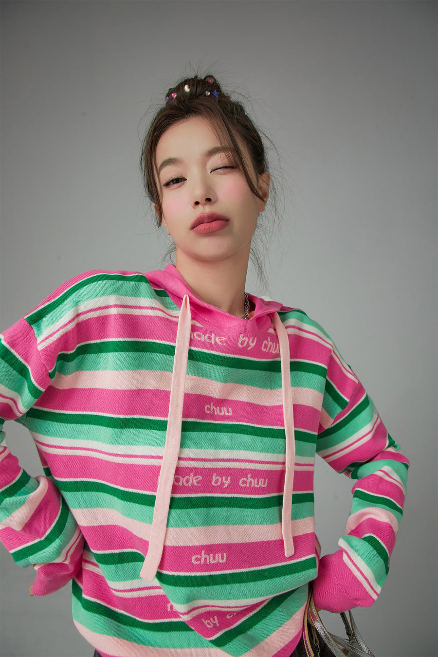 CHUU A Quick Run Rainbow Stripe Hooded Knit Hoodie