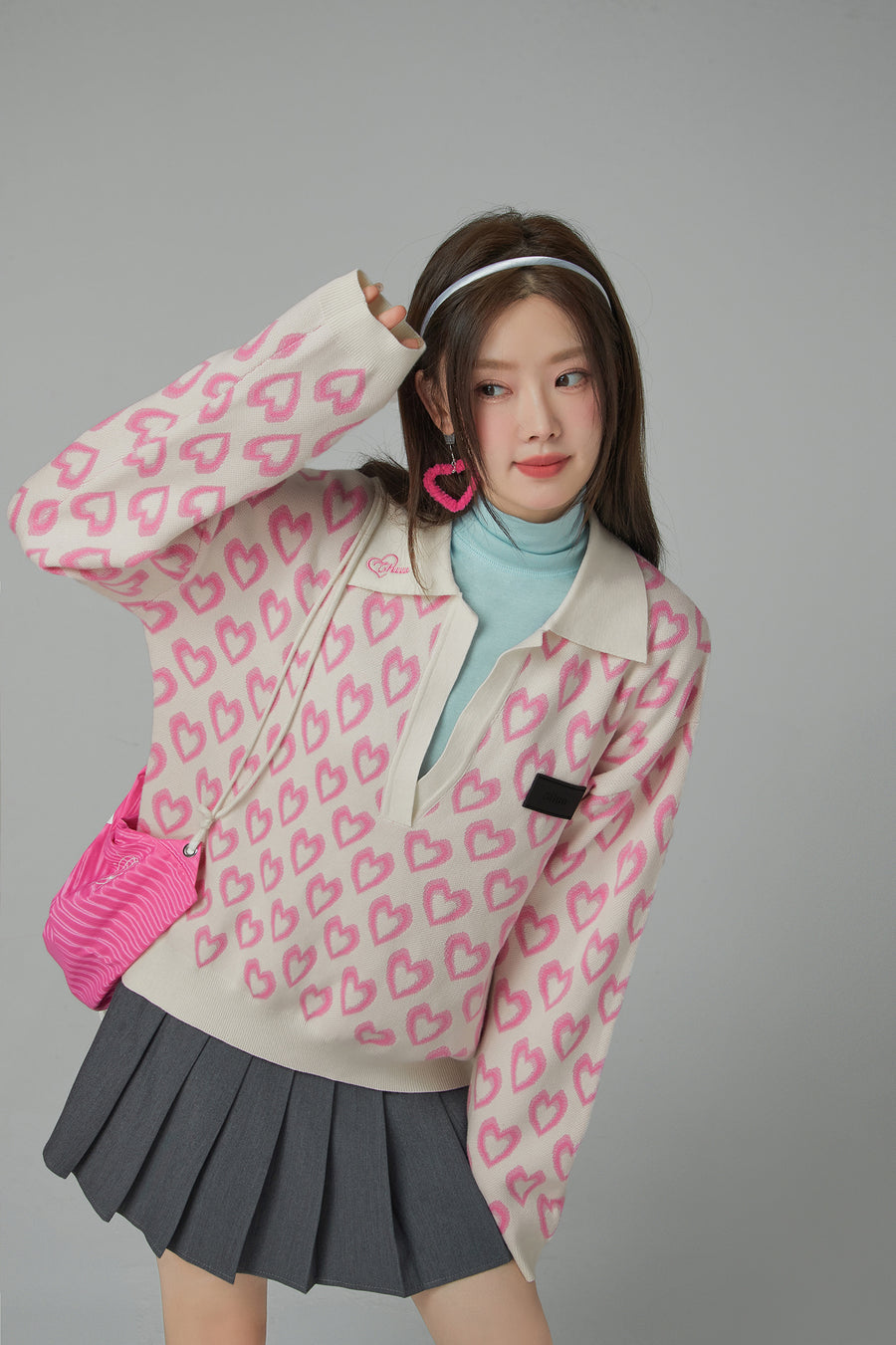 CHUU Heart Loose Fit Knit Sweater