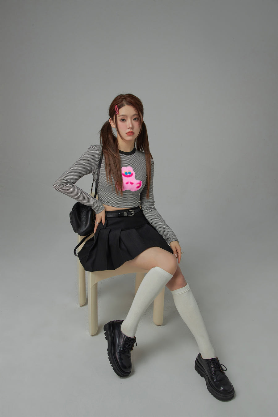 CHUU Funny Rabbit Stripes Long-Sleeved Crop Top