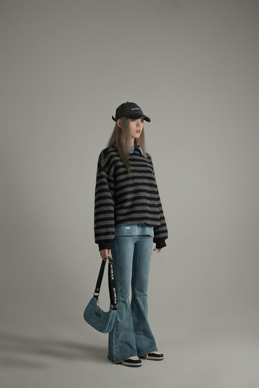 CHUU Striped Loose-Fit Sweatshirt