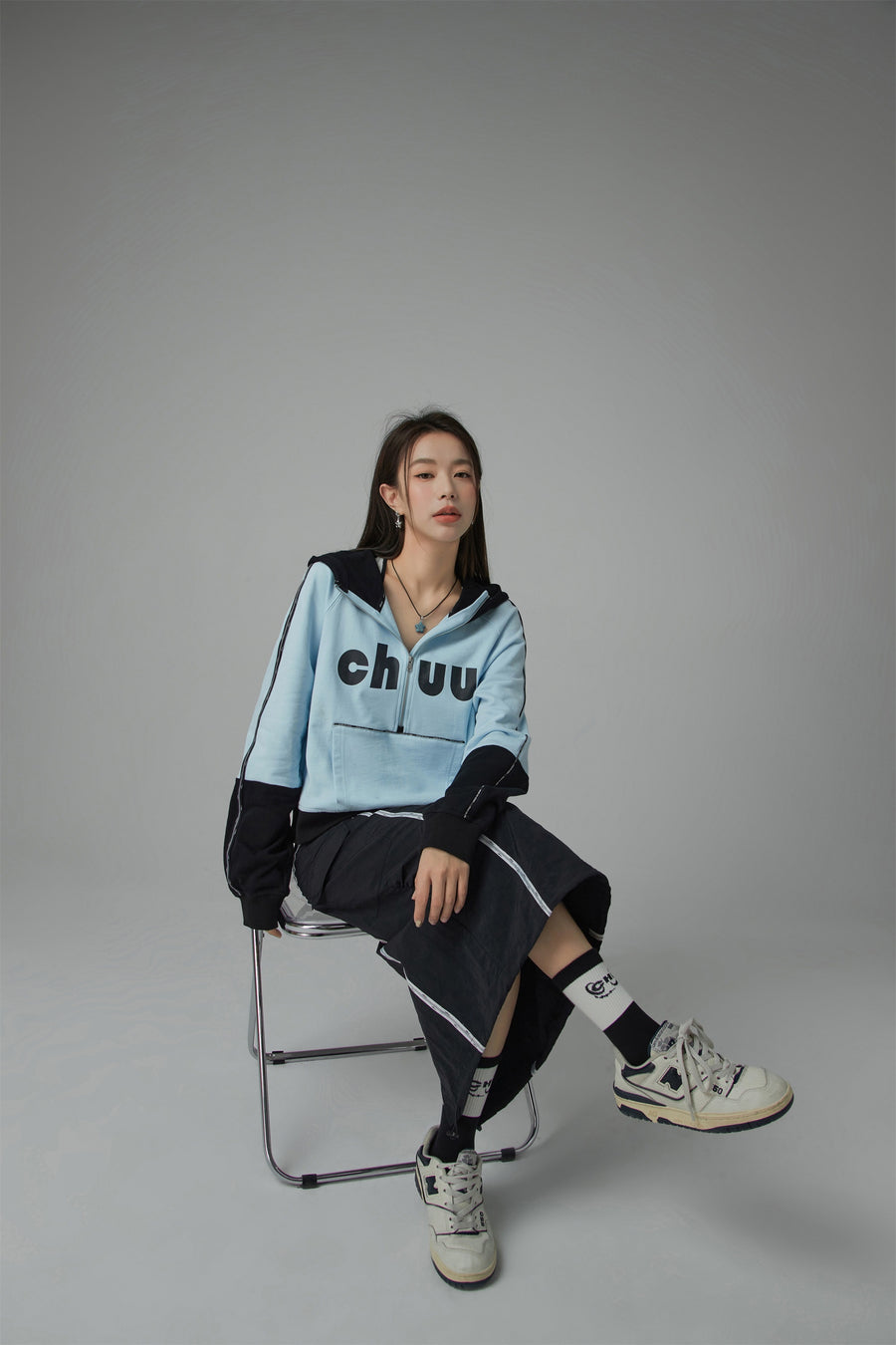 CHUU Chuu Lettering Half Zip-Up Hoodie