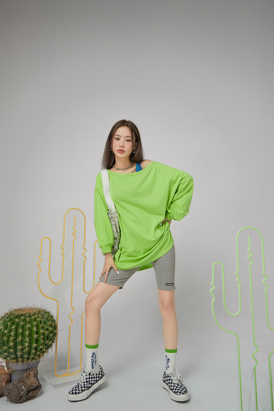 CHUU Oversized Off-Should Long-Sleeve Top