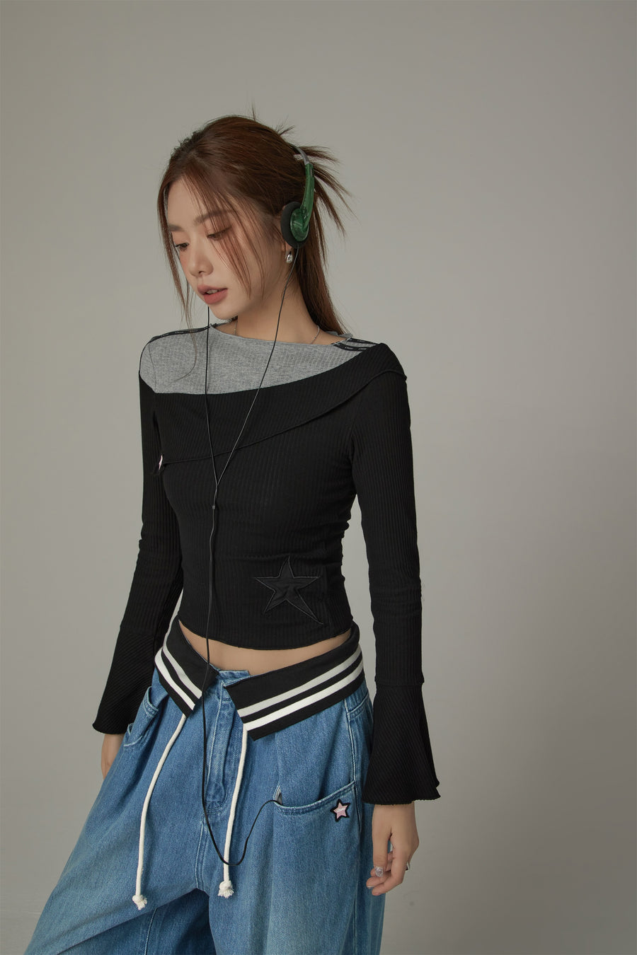 CHUU Contrast Ribbed Cropped T-Shirt