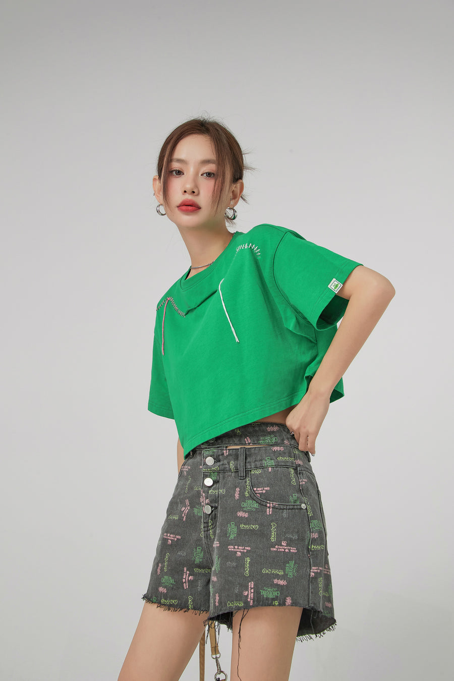 CHUU Stitches Lines Loosefit Crop Top