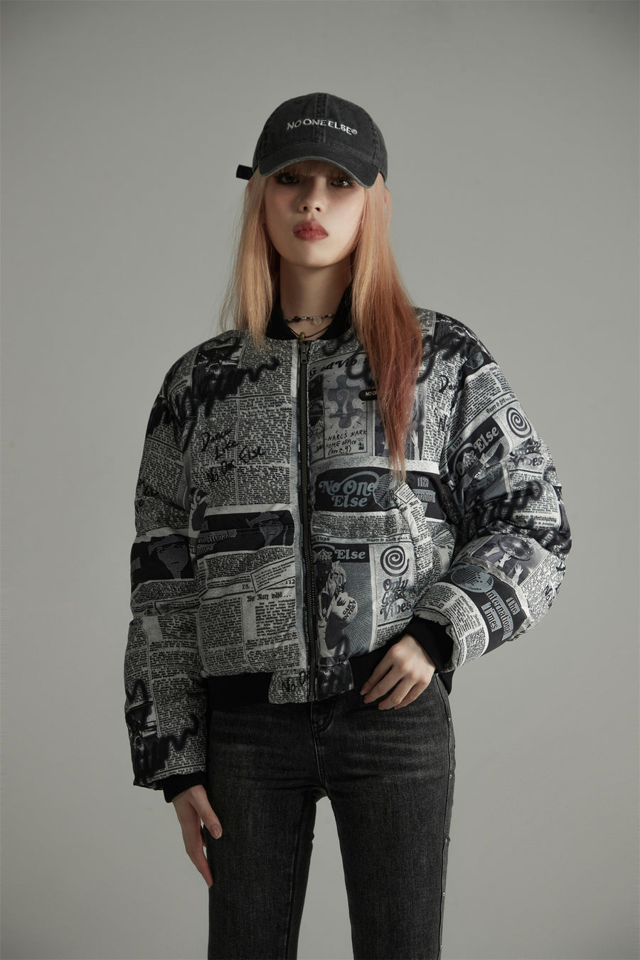 CHUU Newspaper Collage Padded Crop Jacket