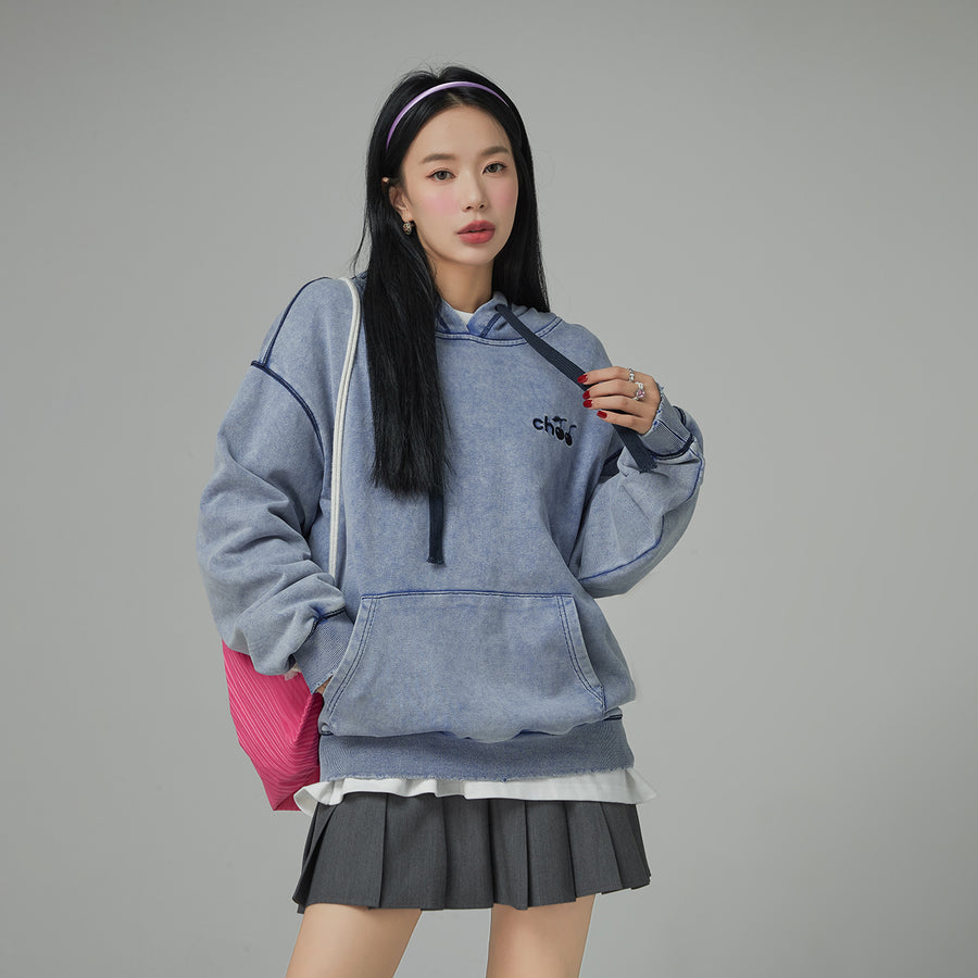 CHUU Casual Love Cherry Embroidery String Hoodie