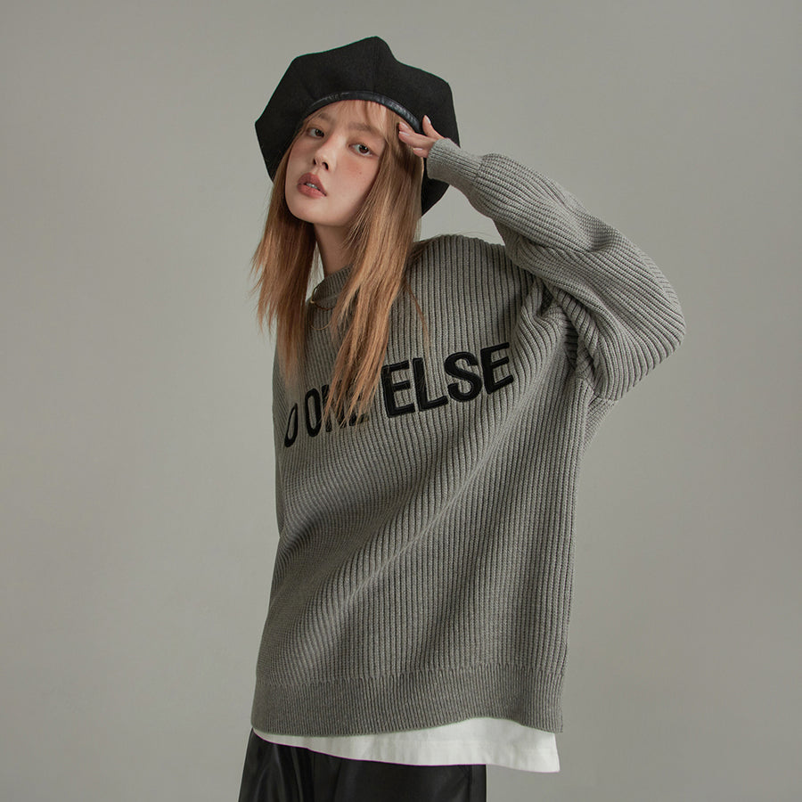 CHUU Noe Lettering Knit Sweater