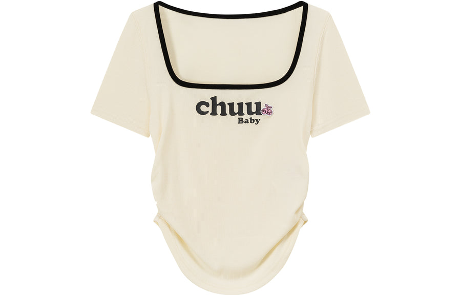 CHUU Square Neck Shirring Logo Printed T-Shirt