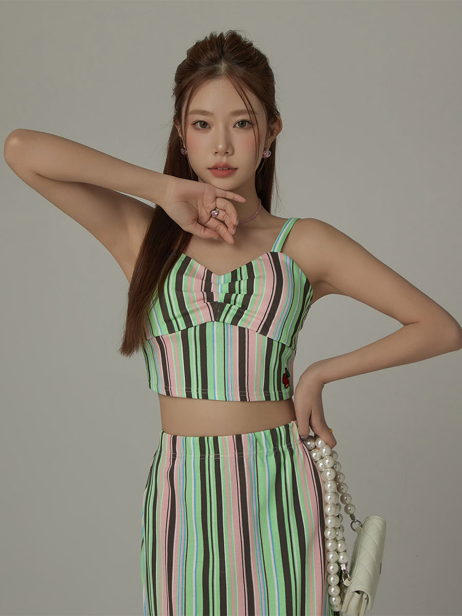 CHUU Products Rainbow Stripes Contrast Bustier Top