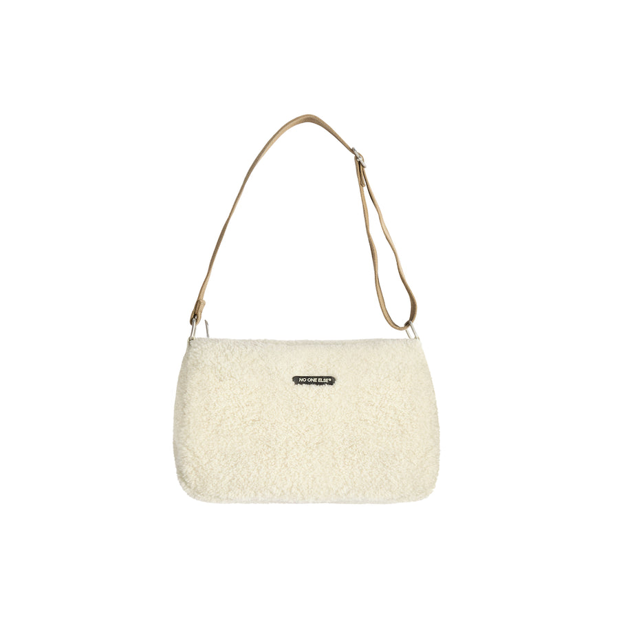 CHUU Lambswool Imitation Crossbody Bag