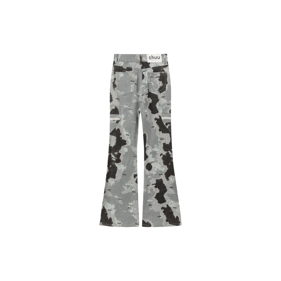 CHUU Heart Pocket Camouflage Denim Jeans