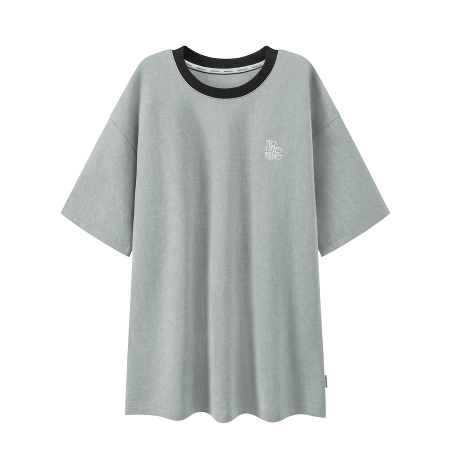 CHUU Embroidered Logo Oversized T-Shirt