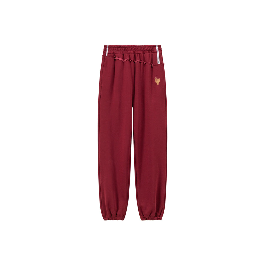 CHUU All The Promises Heart Embroidered Jogger Pants