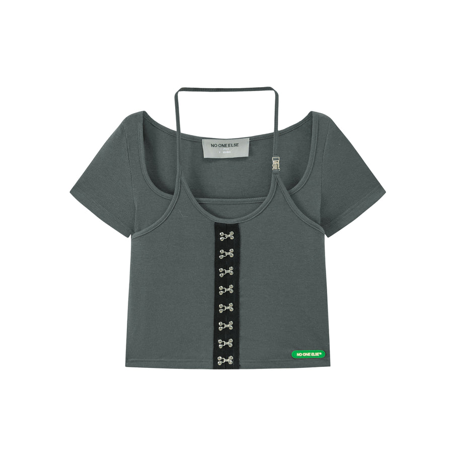 CHUU Double Layer Hook Crop Top