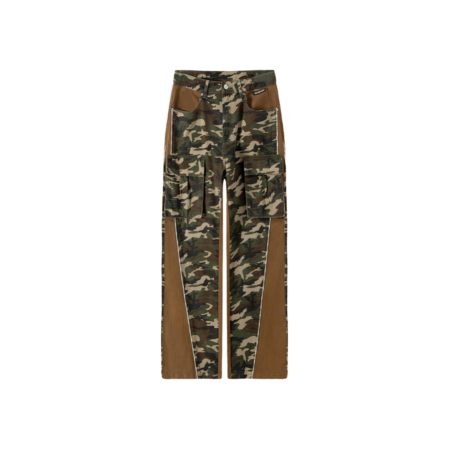 CHUU Big Pocket Camo Cargo Straight Pants