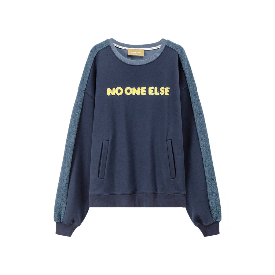 CHUU Round Collar Front Pocket Sweatshirt