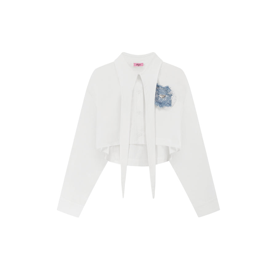 CHUU Heart Denim Pocket White Crop Shirt