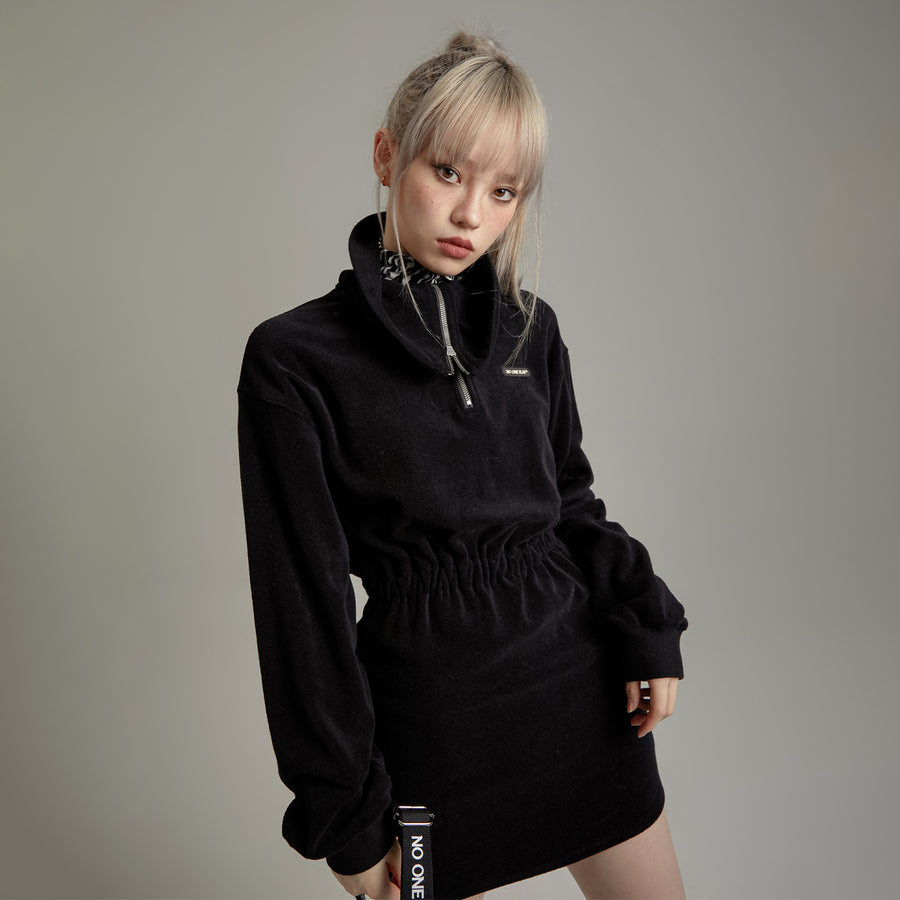 CHUU Big Collar Half Zip-Up Velvet Dress