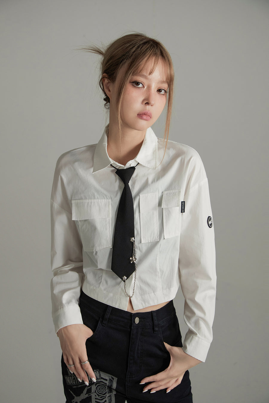 CHUU Simply In Charge Crop Button-Up Shirt