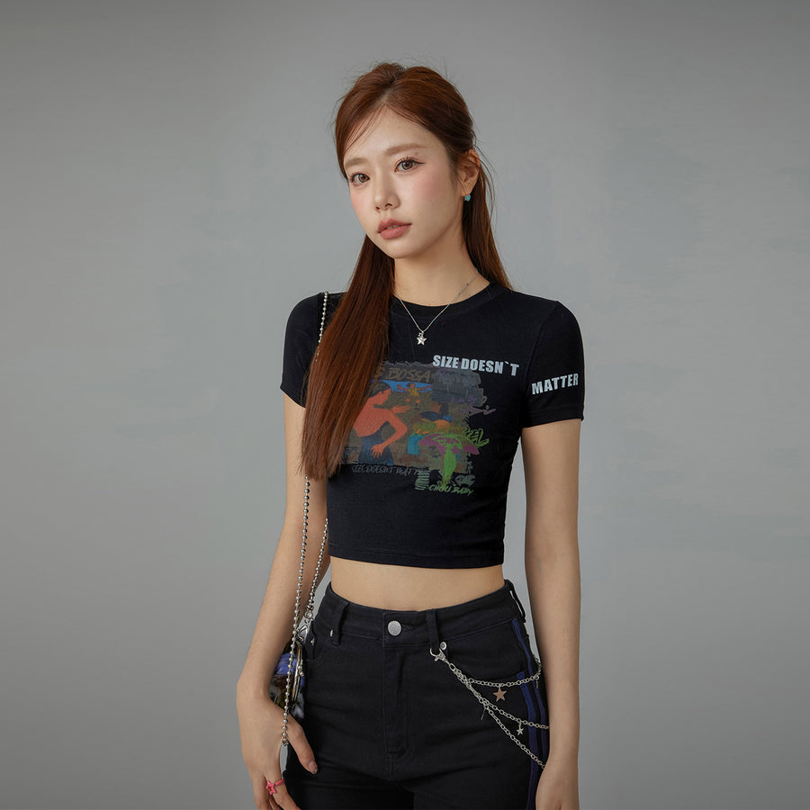 CHUU Size Doesnt Matter Beach Day Cropped T-Shirt