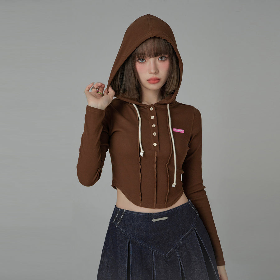 CHUU Kick It Colored Cropped Hooded Top