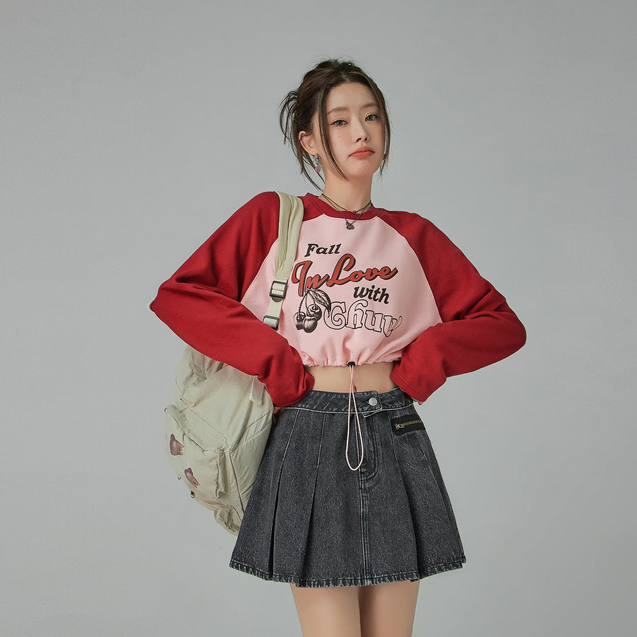 CHUU Feels Like Christmas Sweatshirt