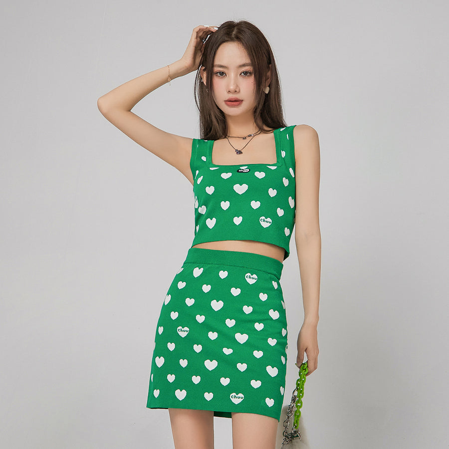 CHUU Heart Print Knit Sleeveless Top