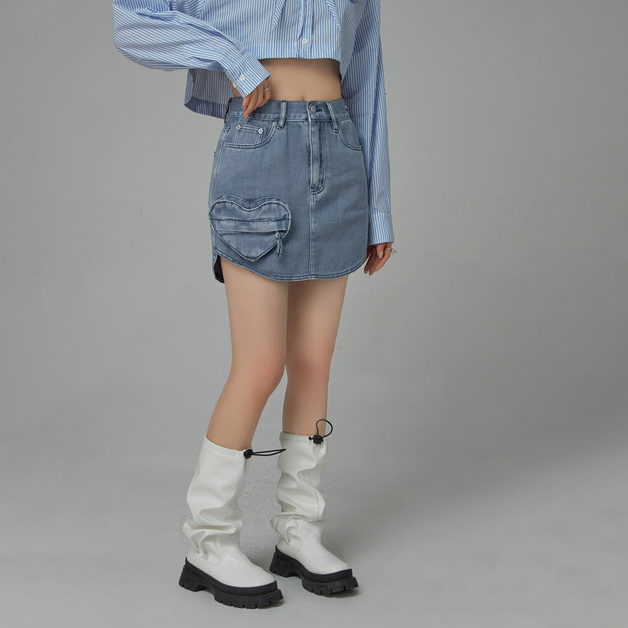 CHUU Heart Pocket Denim Skirt