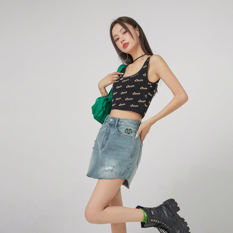 CHUU Logo Crop Sleeveless Knit Top