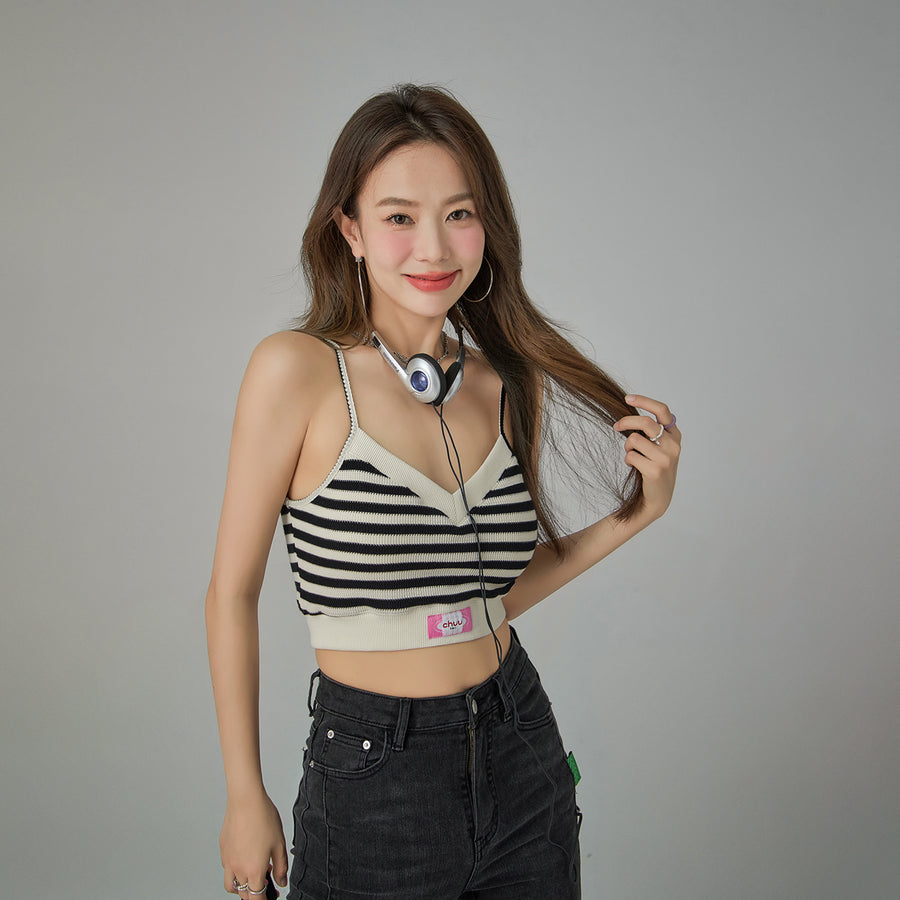 CHUU V Neck Stripe Knit Crop T-Shirt