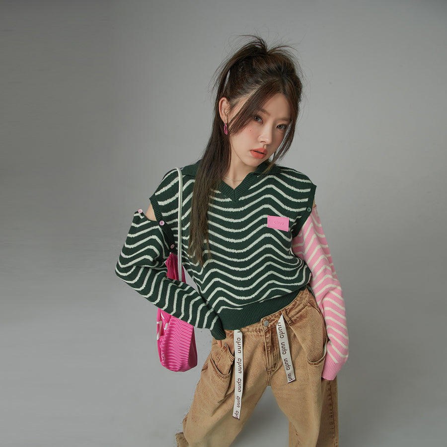 CHUU Zig-Zag Stripes Cutout Shoulders Knit Sweater