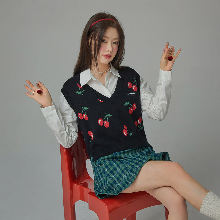 CHUU Cherry V-Neck Best Knit Sweater