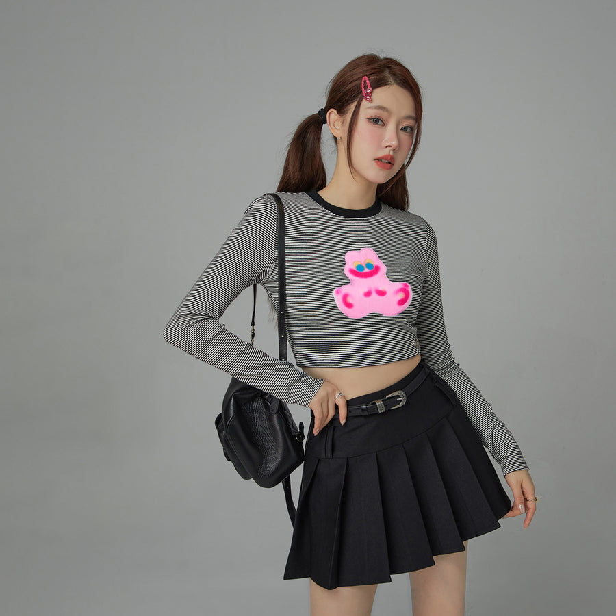 CHUU Funny Rabbit Stripes Long-Sleeved Crop Top