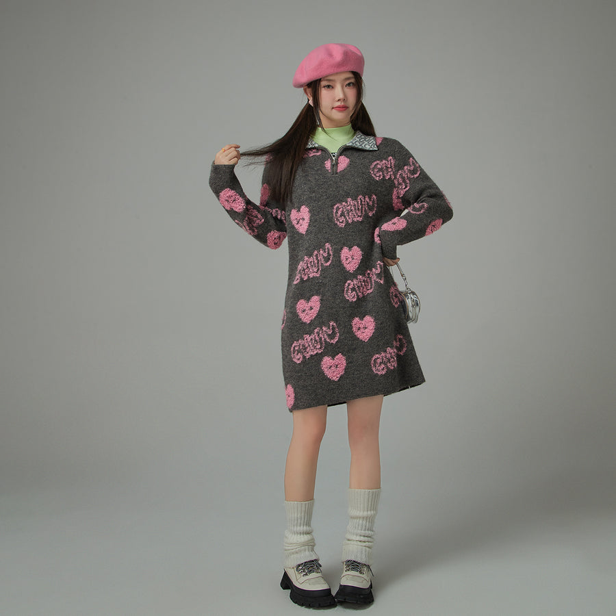 CHUU Chuu Heart Half Zip-Up Dress