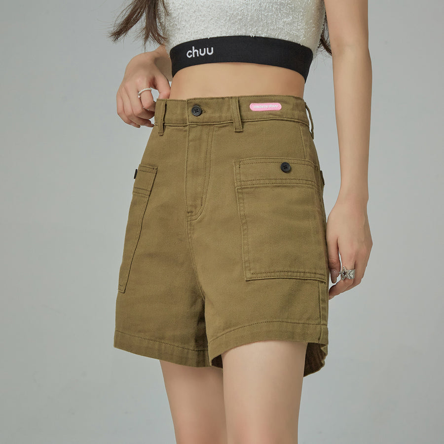 CHUU Jungle Raider Khaki Wide Shorts