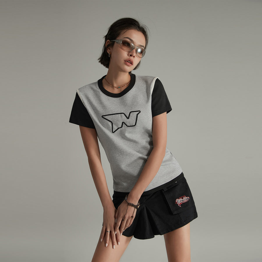 CHUU Embroidered Color Two Toned T-Shirt