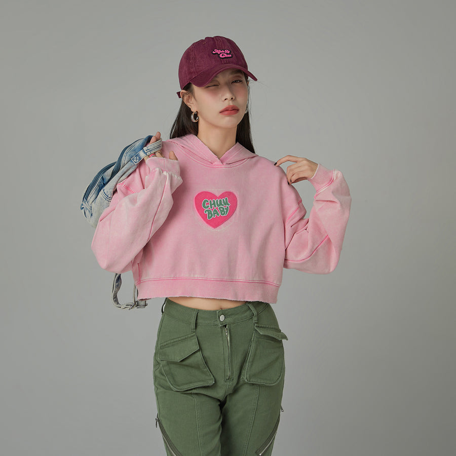 CHUU Chuu Baby Heart Crop Hoodie