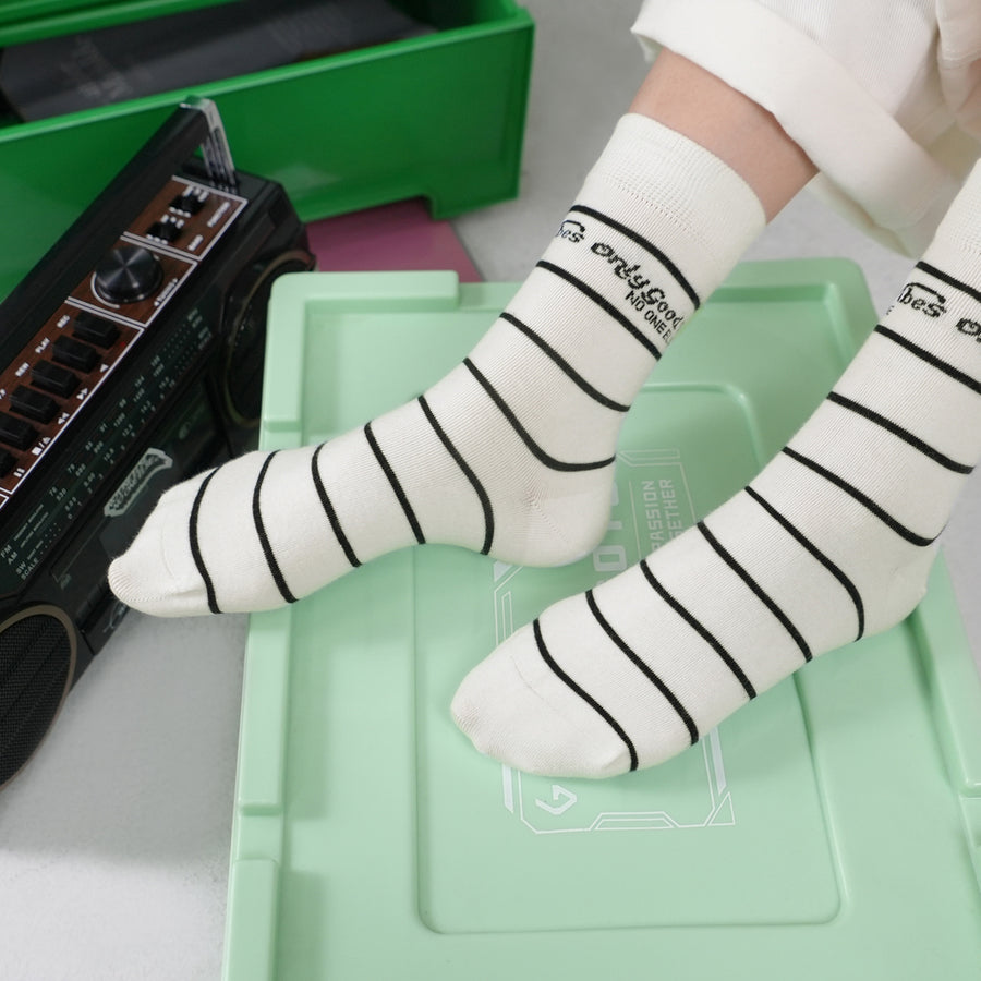 CHUU Only Good Vibes Stripes Ankle Socks