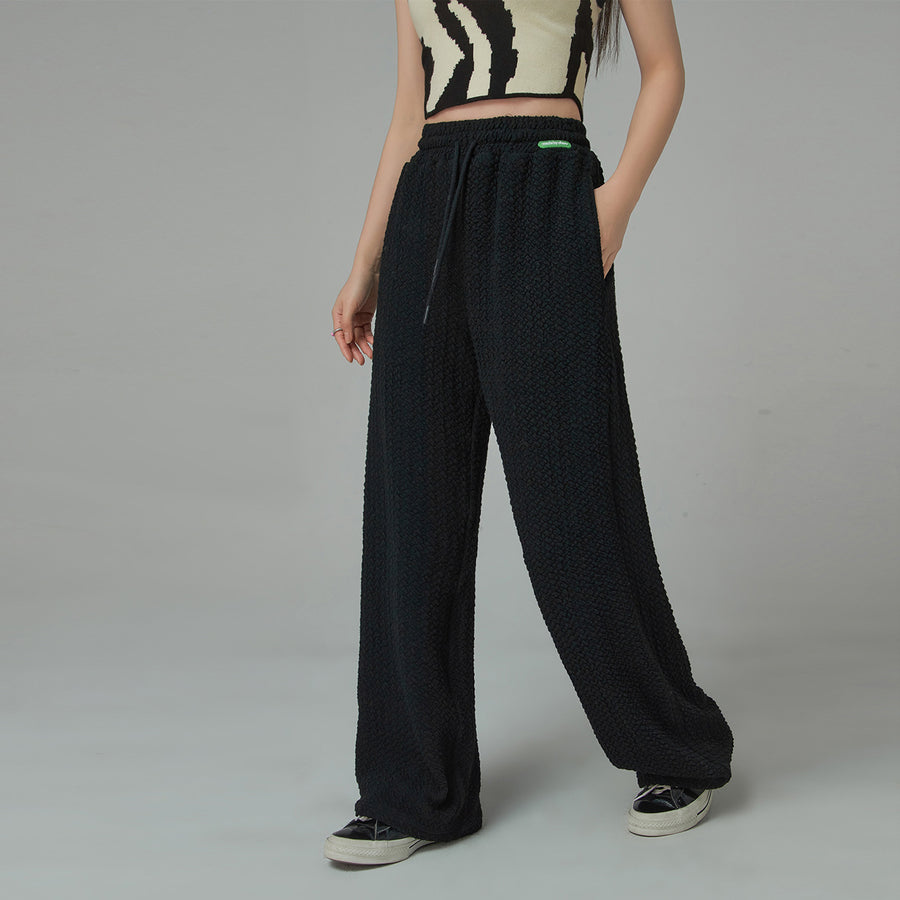 CHUU Embossed Fabric Wide Jogger Pants