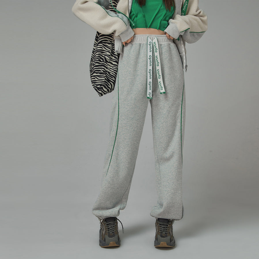 CHUU Chasing Love High-Waisted Jogger Pants